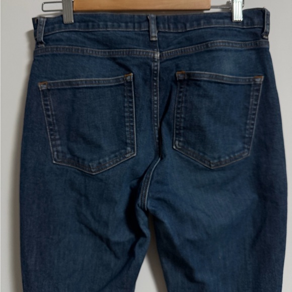 Everlane Women's Straight Leg Slightly Distressed Ankle Jeans in Dark Blue 31 - Picture 9 of 15